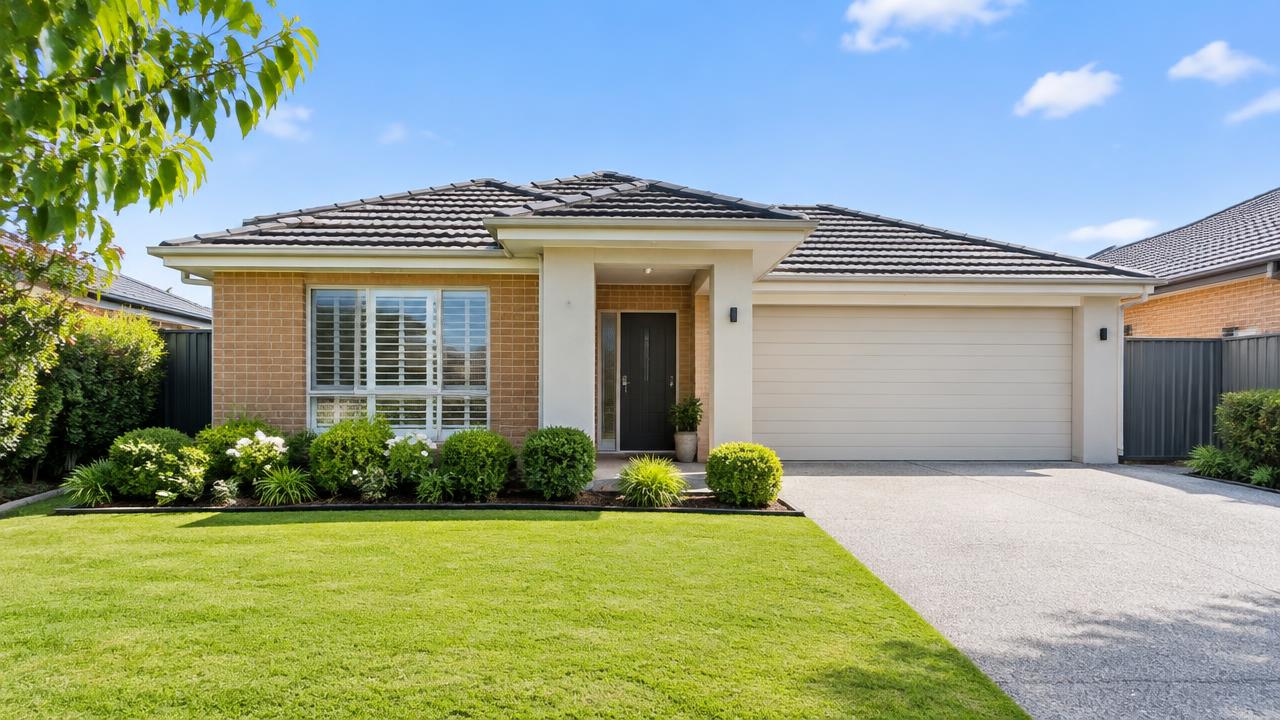 7 Balmoral Court — Lifestyle Story, agent voiceover
